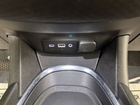 Used 2024 Chevrolet Malibu LT image 28