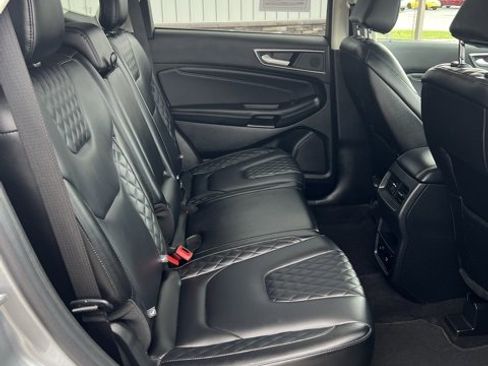 Used 2024 Ford Edge Titanium image 31