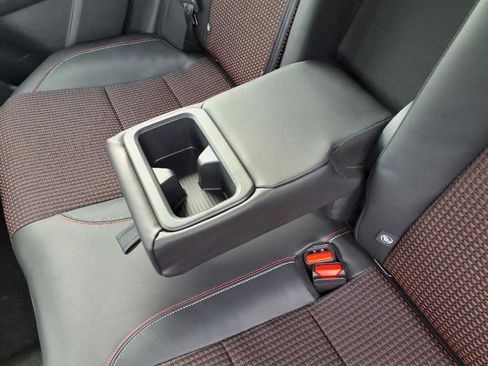 New 2025 Nissan Kicks SR w/ Illumination Package image 38