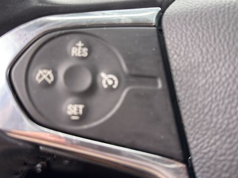 Used 2018 Chevrolet Traverse LT FWD image 26
