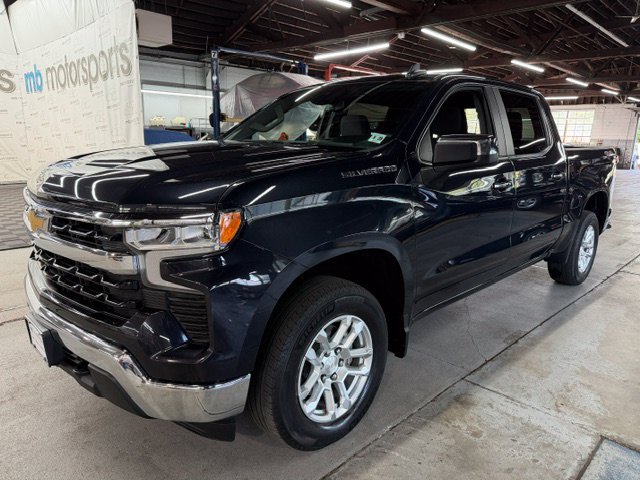 Used 2023 Chevrolet Silverado 1500 LT AWD/4WD image 1