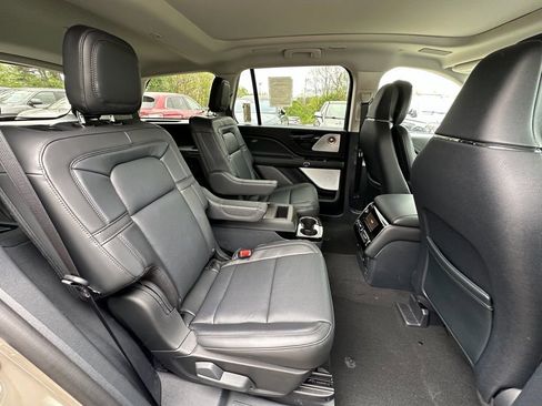 New 2026 Lincoln Aviator Reserve w/ Luxury Package AWD/4WD image 25
