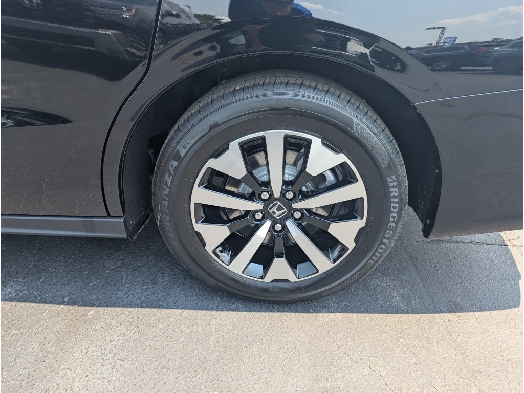 New 2026 Honda Odyssey EX-L image 9