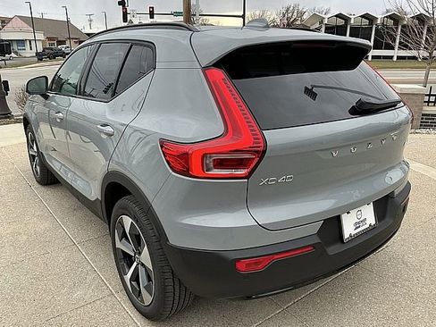 New 2026 Volvo XC40 B5 Plus w/ Protection Package Premier image 10
