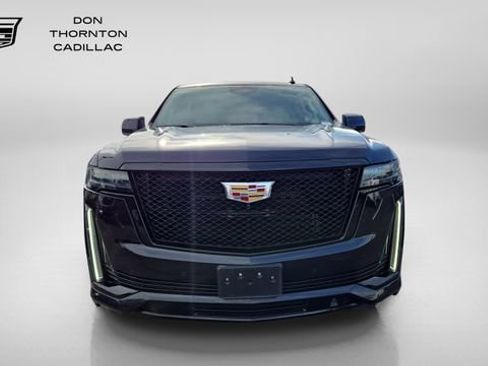 Certified 2023 Cadillac Escalade ESV Sport Platinum w/ LPO, Floor Liner Package AWD/4WD image 8