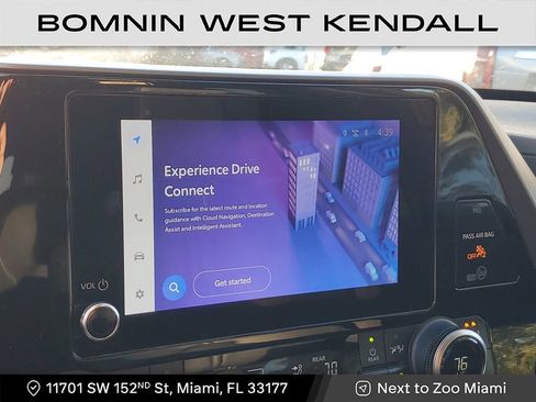 Used 2024 Toyota Highlander LE image 25