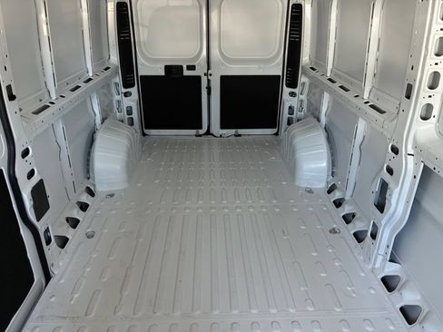 New 2027 RAM ProMaster 2500 w/ Convenience Group FWD image 22