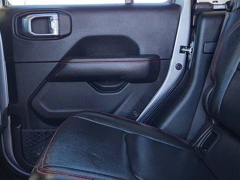 Used 2020 Jeep Gladiator Rubicon image 17