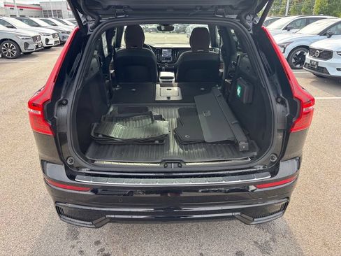 Certified 2024 Volvo XC60 B5 Plus w/ Protection Package Premier AWD/4WD image 28