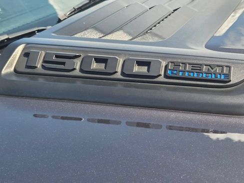 Used 2023 RAM 1500 Laramie AWD/4WD image 19