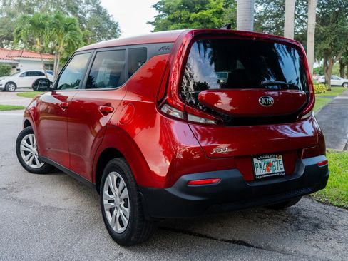 Used 2020 Kia Soul LX image 32