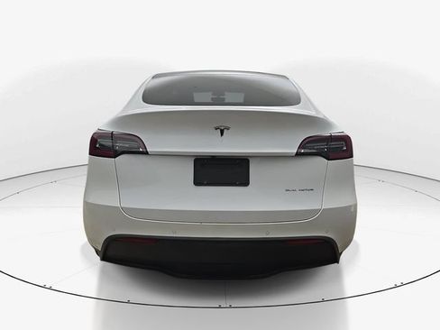 Used 2020 Tesla Model Y Long Range AWD/4WD image 5