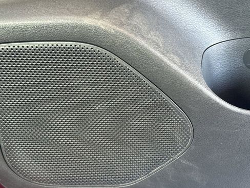 Used 2023 Nissan Rogue S image 25