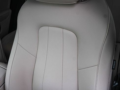 Certified 2025 Mercedes-Benz GLA 250 image 24