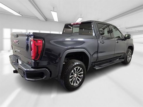 Used 2020 GMC Sierra 1500 AT4 w/ Off-Road Performance Package image 7