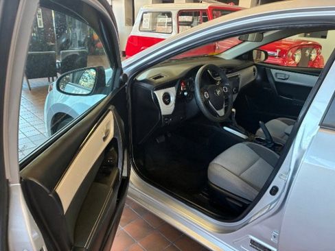 Used 2017 Toyota Corolla LE image 14