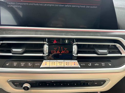 Used 2022 BMW X5 xDrive40i w/ Premium Package image 17