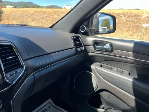 Used 2019 Jeep Grand Cherokee High Altitude AWD/4WD image 25