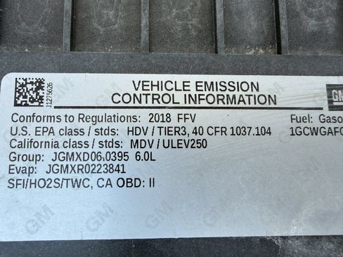 Used 2018 Chevrolet Express 2500 w/ Driver Convenience Package RWD image 22