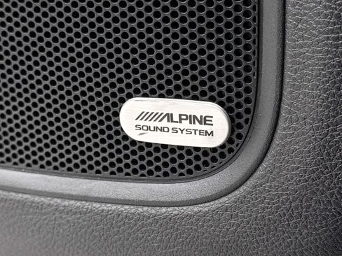 Used 2015 Chrysler 200 C w/ Navigation & Sound Group I image 6