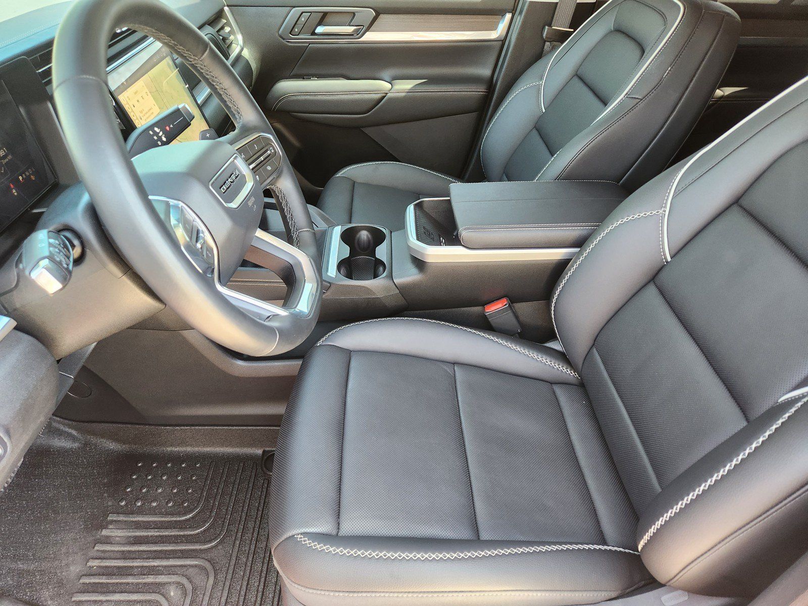 Used 2026 GMC Terrain Denali AWD/4WD image 11