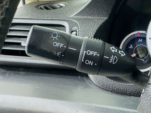 Used 2012 Acura TSX Sedan image 13