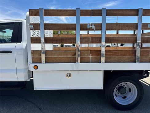 New 2024 Ford F450 XL w/ XL Chrome Package image 15