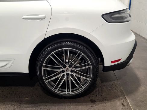 New 2026 Porsche Macan S image 35