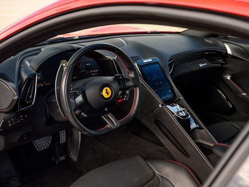 Used 2021 Ferrari Roma image 92