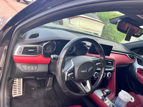 Used 2023 Genesis G70 3.3T w/ Sport Prestige Package image 12