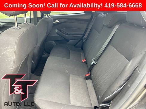 Used 2018 Ford Focus SEL w/ Cold Weather Package FWD image 7