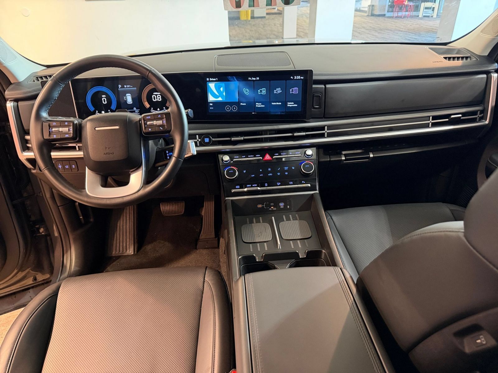 Used 2025 Hyundai Santa Fe SEL FWD image 34