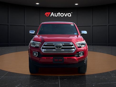 Used 2018 Toyota Tacoma Limited AWD/4WD image 8
