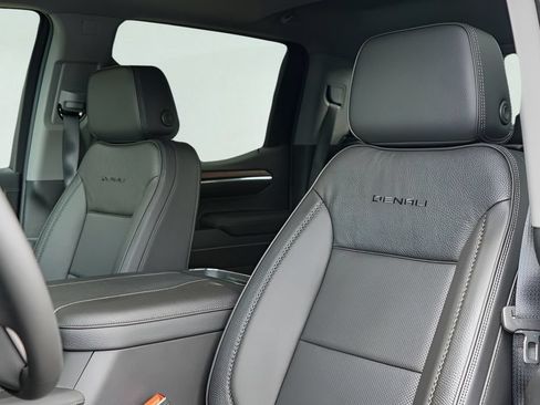 New 2026 GMC Sierra 1500 Denali w/ Denali Reserve Package AWD/4WD image 11