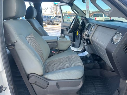 Used 2011 Ford F250 XLT w/ XLT Interior Pkg image 29