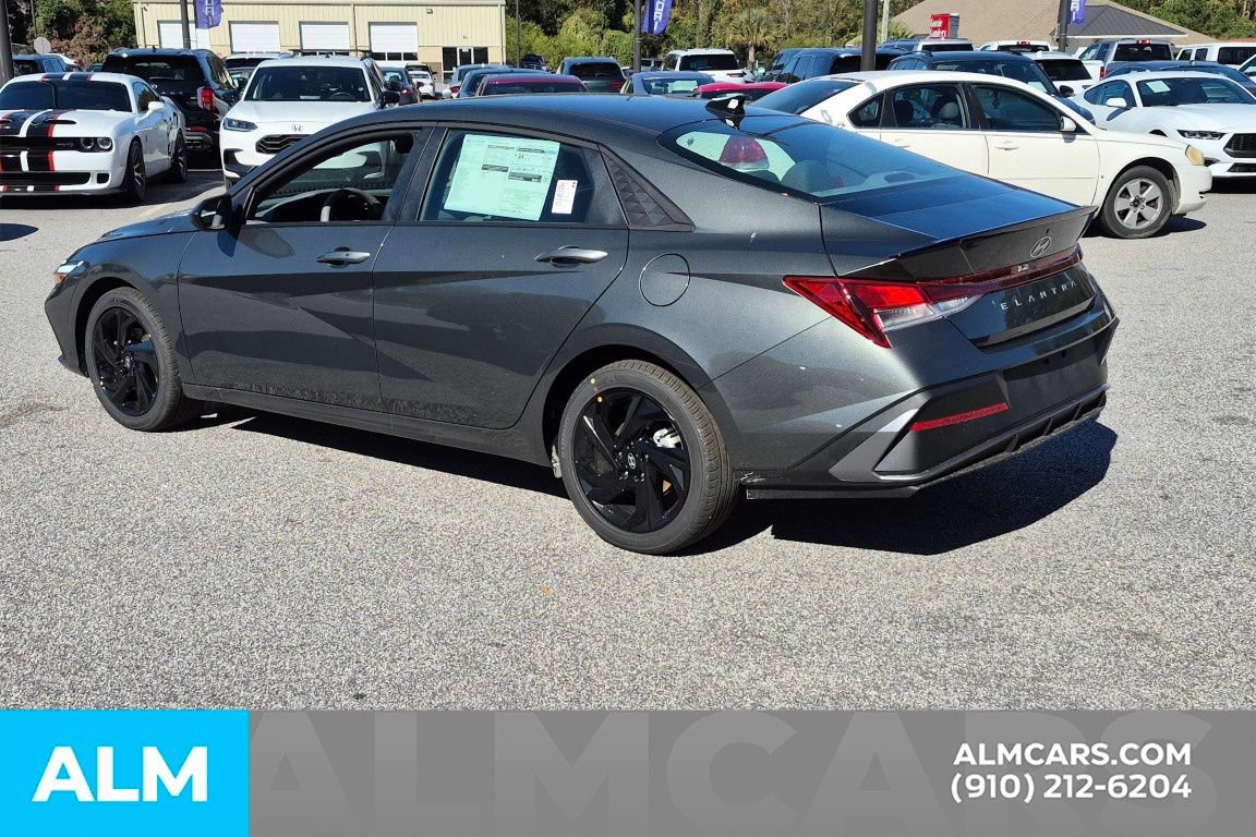 Certified 2026 Hyundai Elantra SEL Sport FWD image 9
