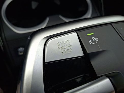 Certified 2025 BMW X1 xDrive28i w/ Premium Package image 17