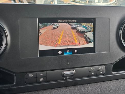 Used 2024 Mercedes-Benz Sprinter 2500 image 22