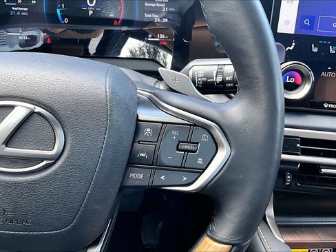 Used 2026 Lexus RX 350 Premium w/ Accessory Package (Z1) FWD image 22