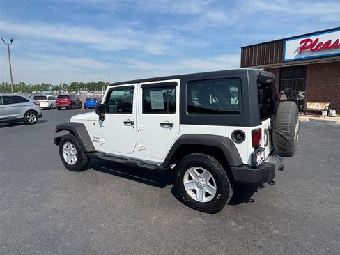 Used 2015 Jeep Wrangler Unlimited Sport w/ Connectivity Group AWD/4WD image 3
