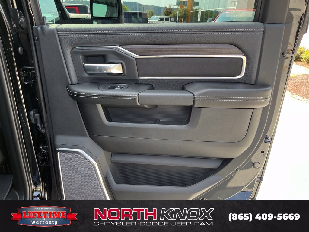 New 2027 RAM 2500 Laramie AWD/4WD image 27