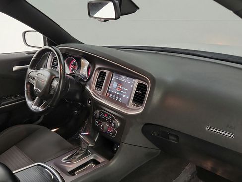 Used 2022 Dodge Charger R/T RWD image 31