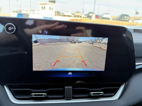 New 2026 Chevrolet Equinox LT w/ Convenience Package II image 28