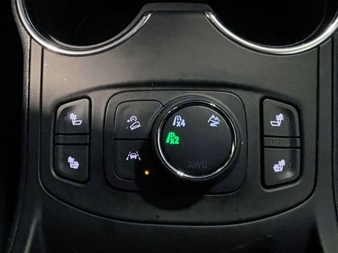 Used 2023 GMC Terrain SLE w/ Driver Convenience Package image 33