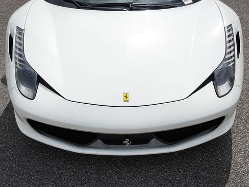 Used 2014 Ferrari 458 Italia Coupe RWD image 5