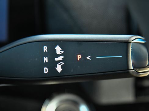 Used 2024 Honda Prologue EX image 31