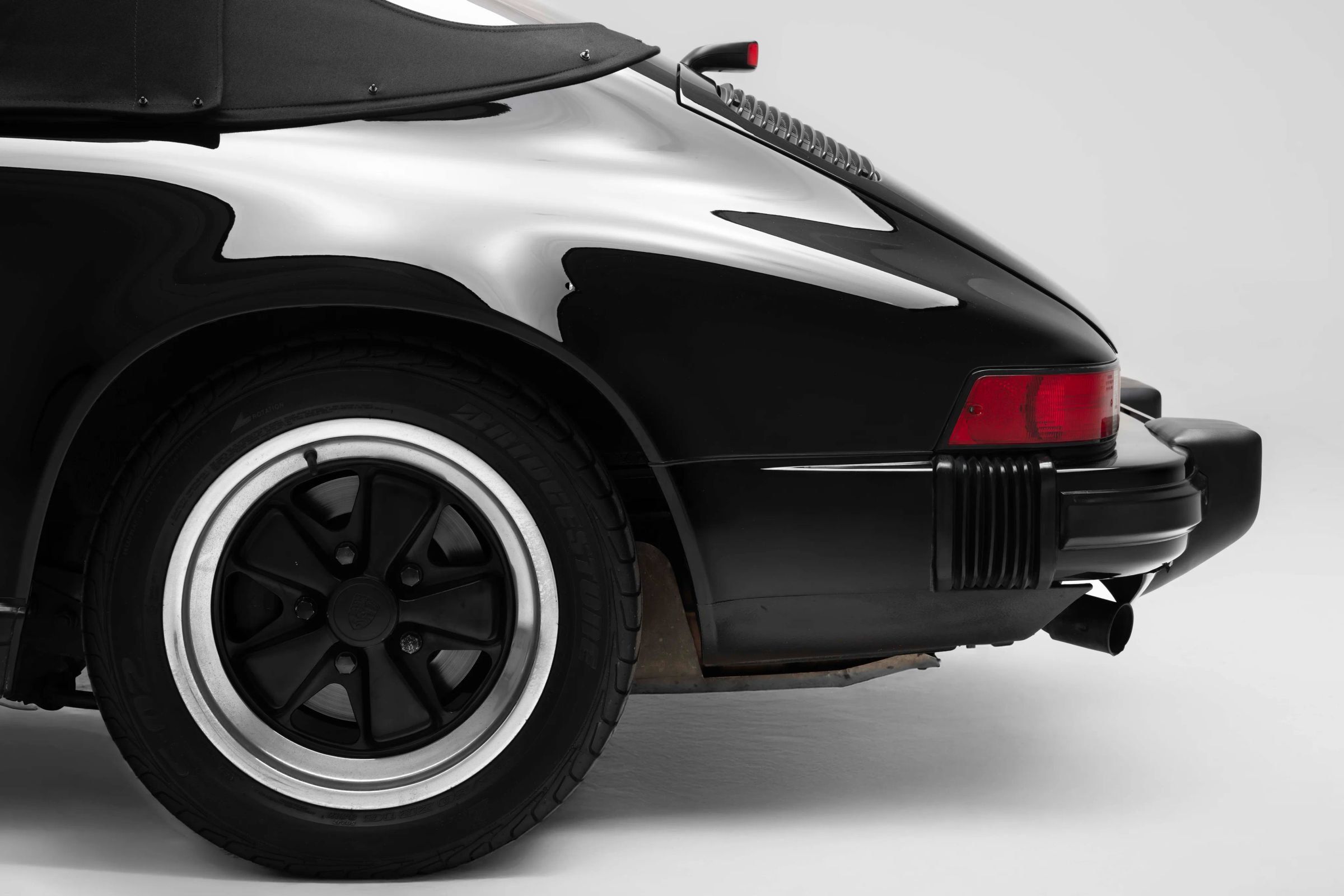 Used 1987 Porsche 911 Carrera RWD image 35