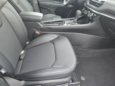 New 2026 Jeep Compass Latitude AWD/4WD image 22