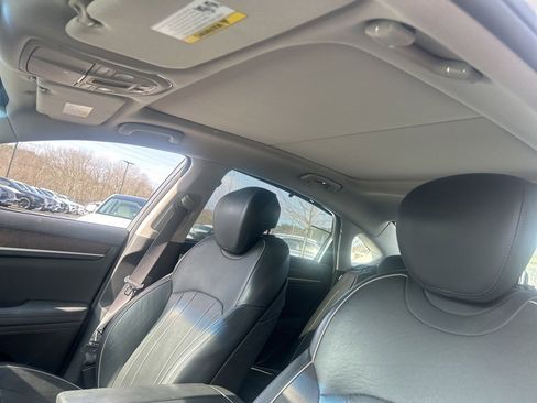 Used 2015 Hyundai Genesis 5.0 w/ Option Group 05 image 10