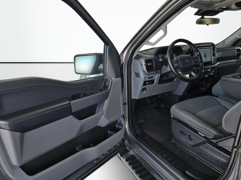 Used 2025 Ford F150 XLT w/ Equipment Group 301A Standard AWD/4WD image 29
